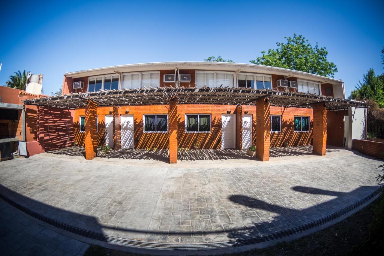 Costalago Suites- By Hvh Villa Carlos Paz Exterior photo